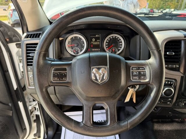 2014 RAM 1500 in Knoxville, TN 37920 - 18089411 17