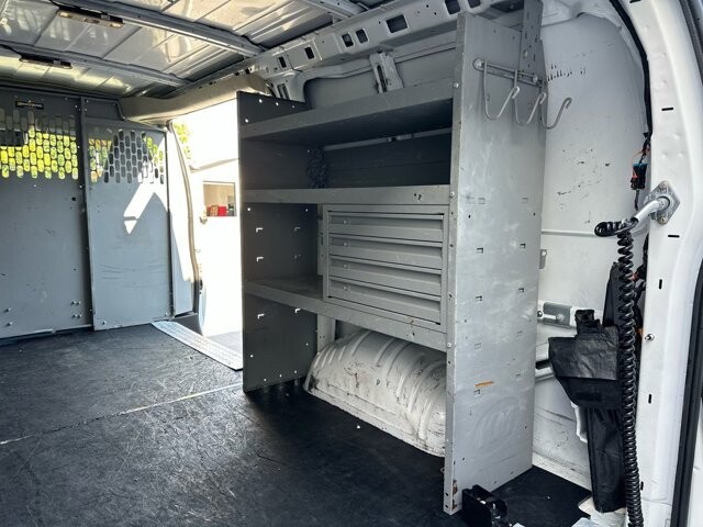 2019 Chevrolet Express 3500 in Knoxville, TN 37920 - 18089414 9