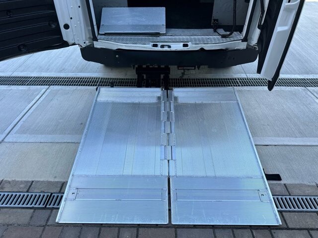 2019 Chevrolet Express 3500 in Knoxville, TN 37920 - 18089414 6