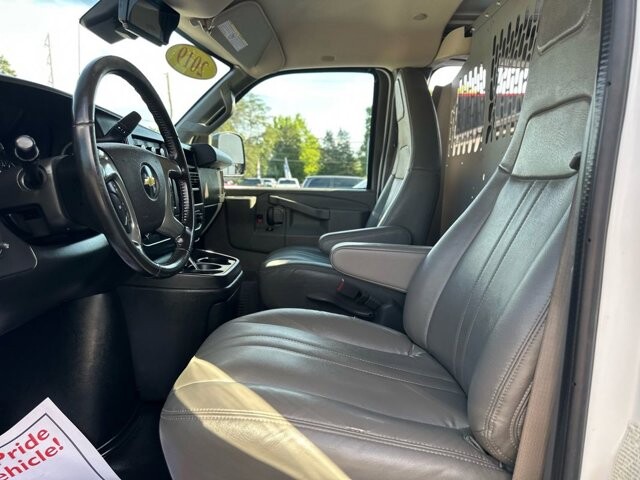 2019 Chevrolet Express 3500 in Knoxville, TN 37920 - 18089414 11
