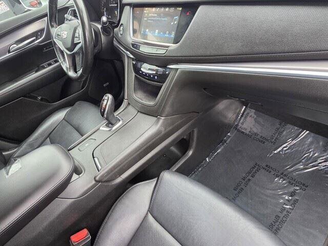 2018 Cadillac XT5 in Mesa, AZ 85212 - 18089420 33