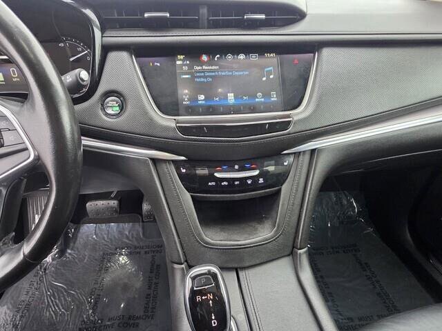 2018 Cadillac XT5 in Mesa, AZ 85212 - 18089420 22