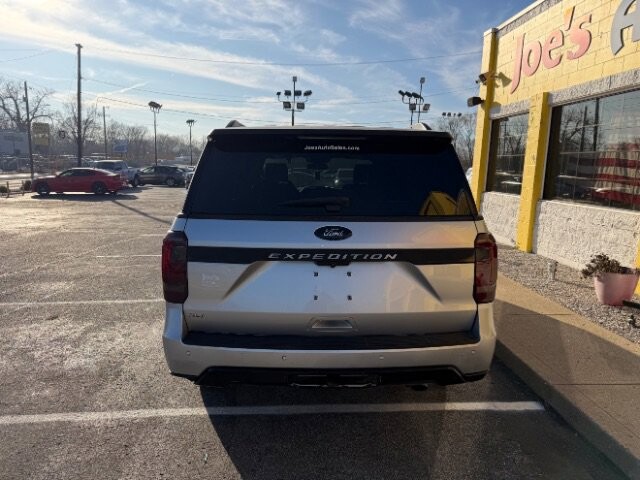 2018 Ford Expedition in Indianapolis, IN 46222-4002 - 18089427 5