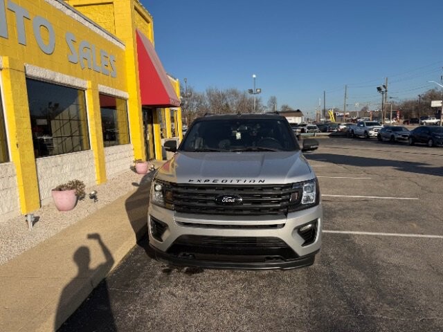 2018 Ford Expedition in Indianapolis, IN 46222-4002 - 18089427 3