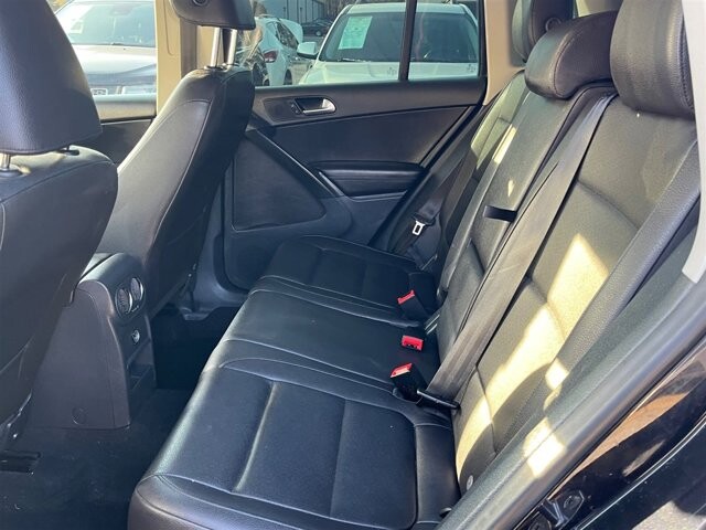 2013 Volkswagen Tiguan in Greenville, SC 29607 - 18089432 23