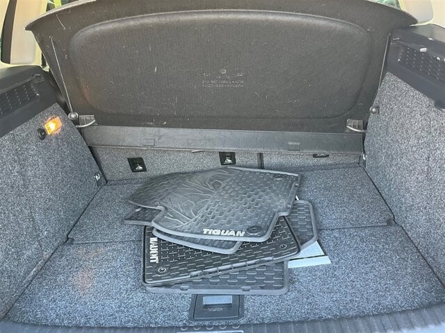 2013 Volkswagen Tiguan in Greenville, SC 29607 - 18089432 19
