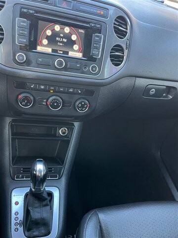 2013 Volkswagen Tiguan in Greenville, SC 29607 - 18089432 31