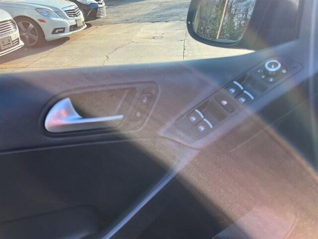 2013 Volkswagen Tiguan in Greenville, SC 29607 - 18089432 25