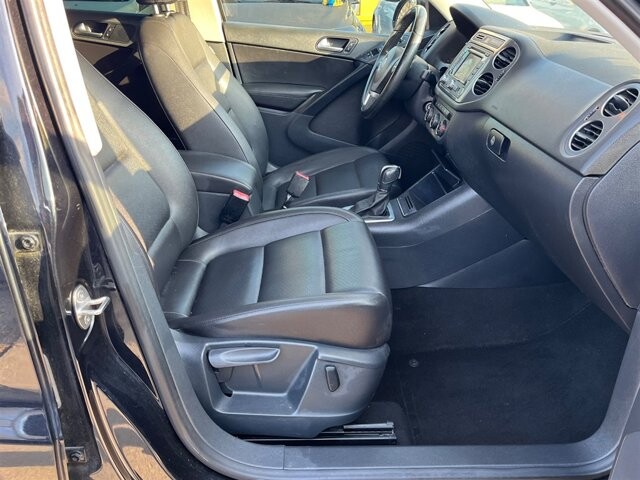 2013 Volkswagen Tiguan in Greenville, SC 29607 - 18089432 11