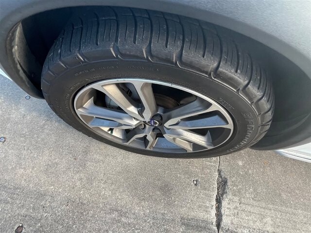 2016 Volvo V60 in Greenville, SC 29607 - 18089433 12