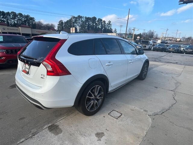 2016 Volvo V60 in Greenville, SC 29607 - 18089433 3