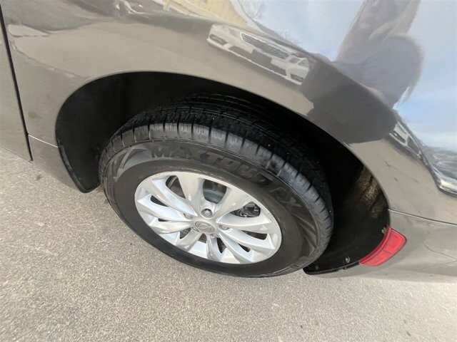 2017 Chrysler Pacifica in Greenville, SC 29607 - 18089434 11