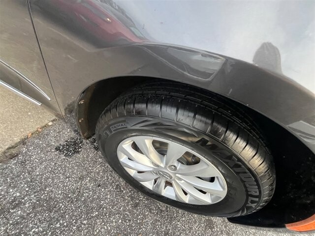 2017 Chrysler Pacifica in Greenville, SC 29607 - 18089434 9