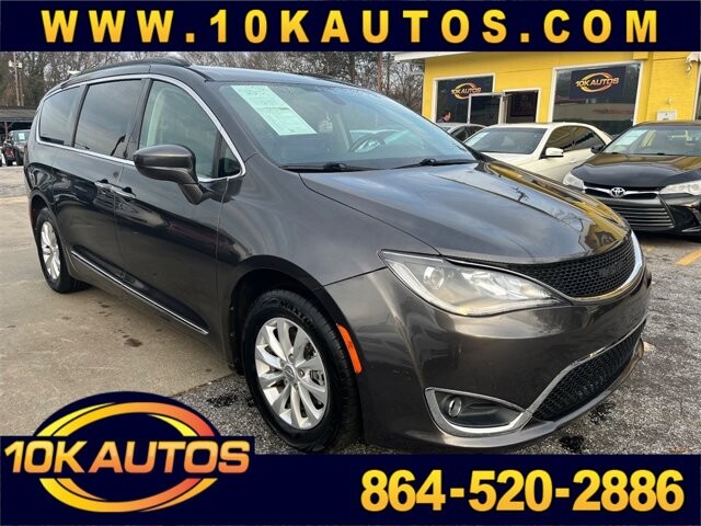 2017 Chrysler Pacifica in Greenville, SC 29607 - 18089434
