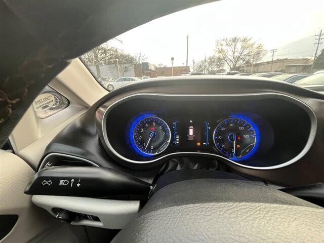 2017 Chrysler Pacifica in Greenville, SC 29607 - 18089434 35