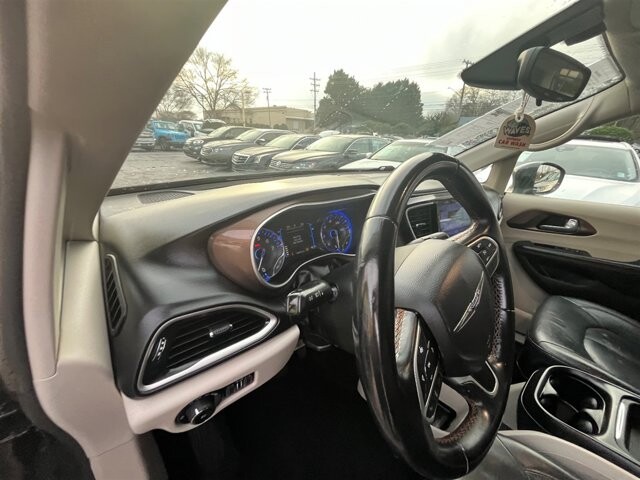 2017 Chrysler Pacifica in Greenville, SC 29607 - 18089434 28