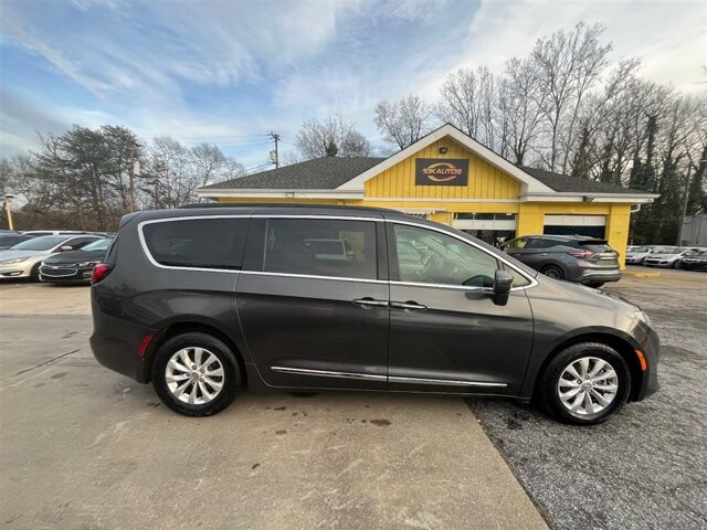 2017 Chrysler Pacifica in Greenville, SC 29607 - 18089434 2