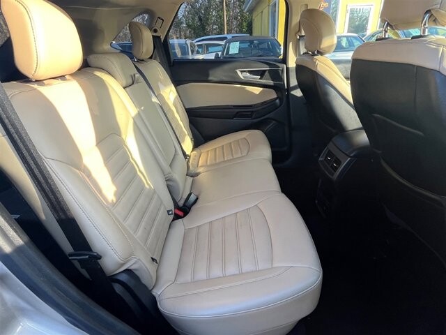 2017 Ford Edge in Greenville, SC 29607 - 18089437 16