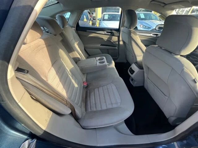 2018 Ford Fusion in Greenville, SC 29607 - 18089438 17