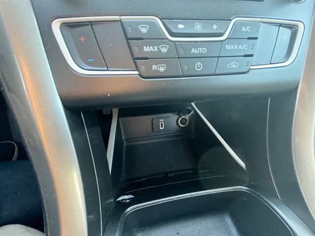 2018 Ford Fusion in Greenville, SC 29607 - 18089438 31