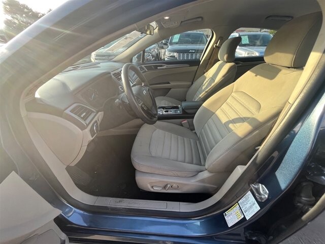 2018 Ford Fusion in Greenville, SC 29607 - 18089438 26
