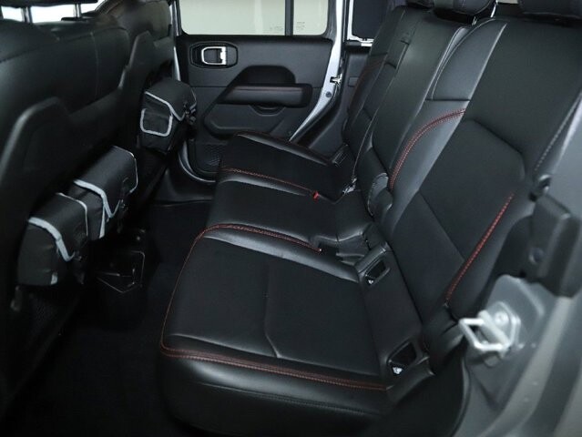 2020 Jeep Gladiator in Bedford, OH 44146 - 18089439 14