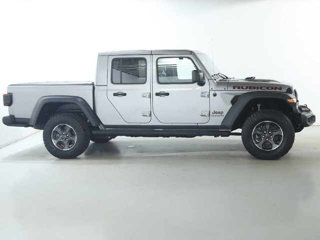 2020 Jeep Gladiator in Bedford, OH 44146 - 18089439 11