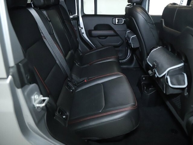 2020 Jeep Gladiator in Bedford, OH 44146 - 18089439 31