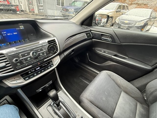 2015 Honda Accord in Pottsville, PA 17901 - 18089441 11
