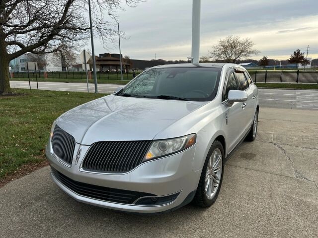 2013 Lincoln MKT in Euclid, OH 44040 - 18089442