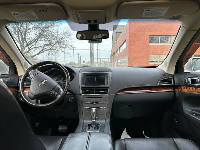 2013 Lincoln MKT in Euclid, OH 44040 - 18089442 9