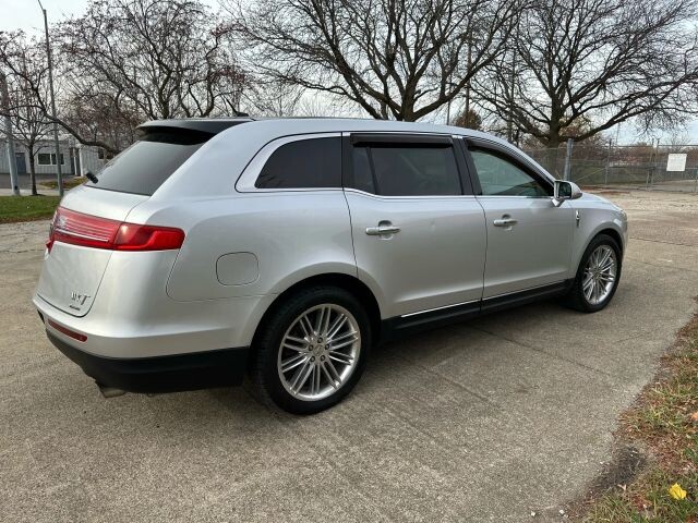 2013 Lincoln MKT in Euclid, OH 44040 - 18089442 2
