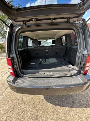 2011 Jeep Liberty in Euclid, OH 44040 - 18089443 4