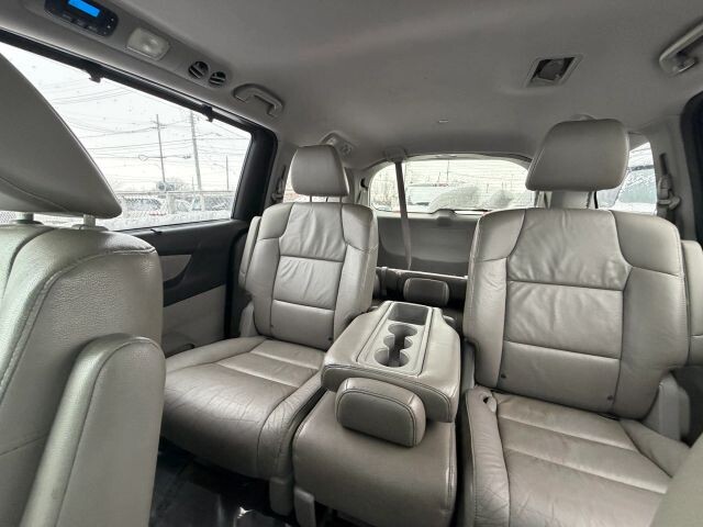 2011 Honda Odyssey in Euclid, OH 44040 - 18089445 5