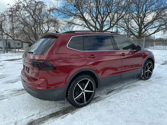 2019 Volkswagen Tiguan in Euclid, OH 44040 - 18089460 3
