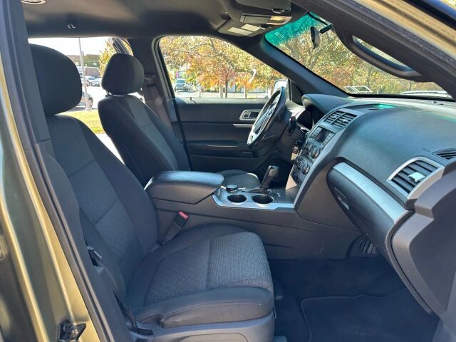 2012 Ford Explorer in Euclid, OH 44040 - 18089466 10