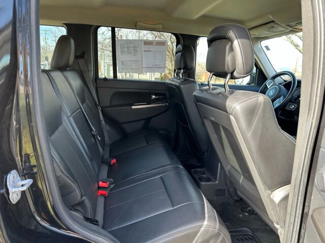 2012 Jeep Liberty in Euclid, OH 44040 - 18089470 8