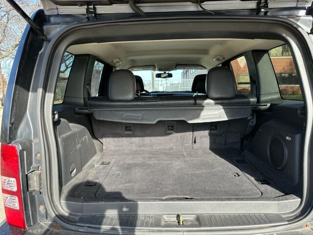 2012 Jeep Liberty in Euclid, OH 44040 - 18089470 9