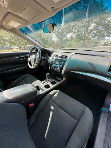 2015 Nissan Altima in Euclid, OH 44040 - 18089473 5