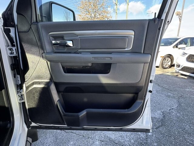 2016 RAM 1500 in Winchester, VA 22602 - 18089479 9