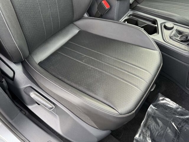 2022 Volkswagen Tiguan in Winchester, VA 22602 - 18089480 40