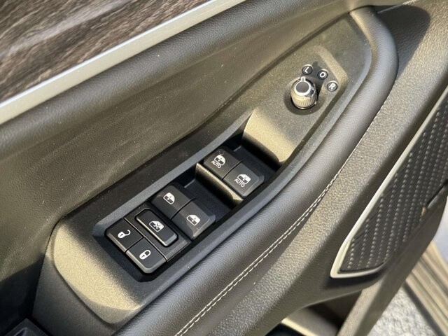 2021 Jeep Grand Cherokee L in Winchester, VA 22602 - 18089482 52