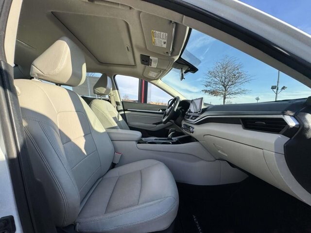 2022 Nissan Altima in Winchester, VA 22602 - 18089488 9