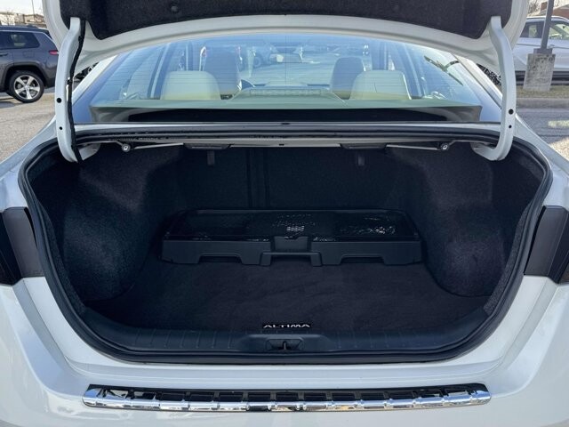 2022 Nissan Altima in Winchester, VA 22602 - 18089488 12