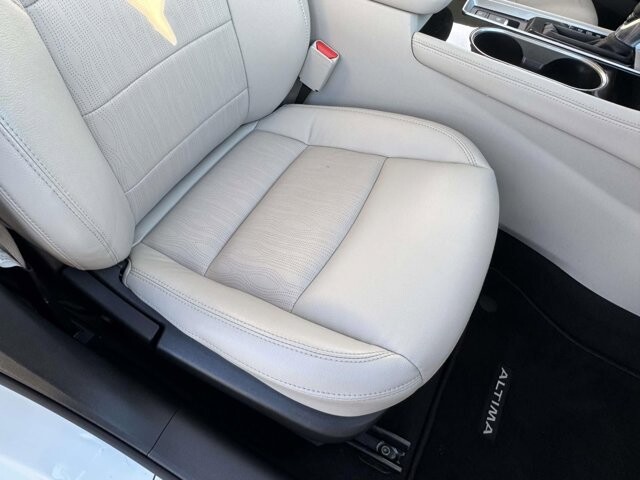 2022 Nissan Altima in Winchester, VA 22602 - 18089488 10