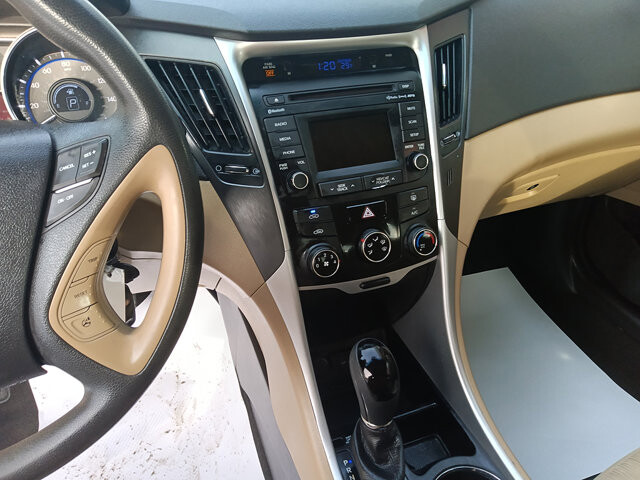 2014 Hyundai Sonata in DuBois, PA 15801 - 18089493 4
