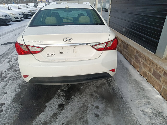 2014 Hyundai Sonata in DuBois, PA 15801 - 18089493 9