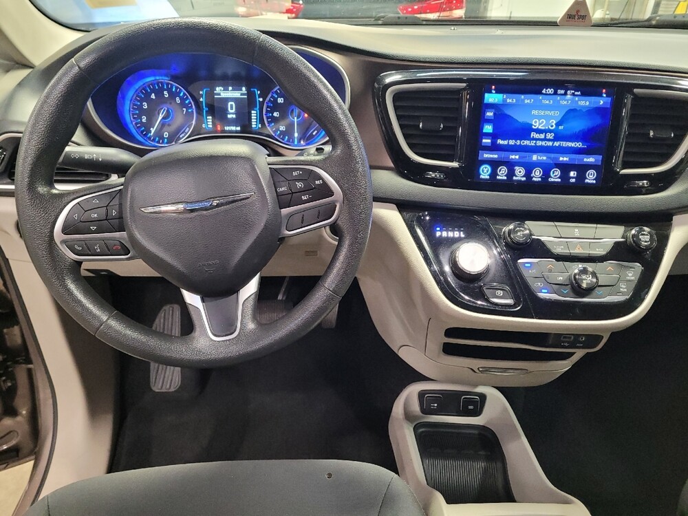 2017 Chrysler Pacifica in Montclair, CA 91763 - 18089499 22