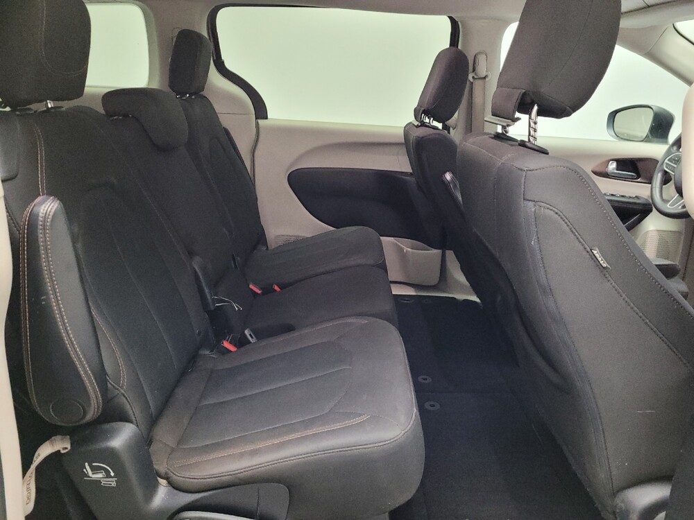 2017 Chrysler Pacifica in Montclair, CA 91763 - 18089499 19