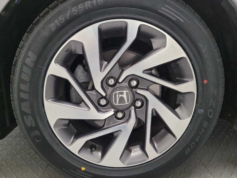 2018 Honda Civic in Fresno, CA 93726 - 18089506 31